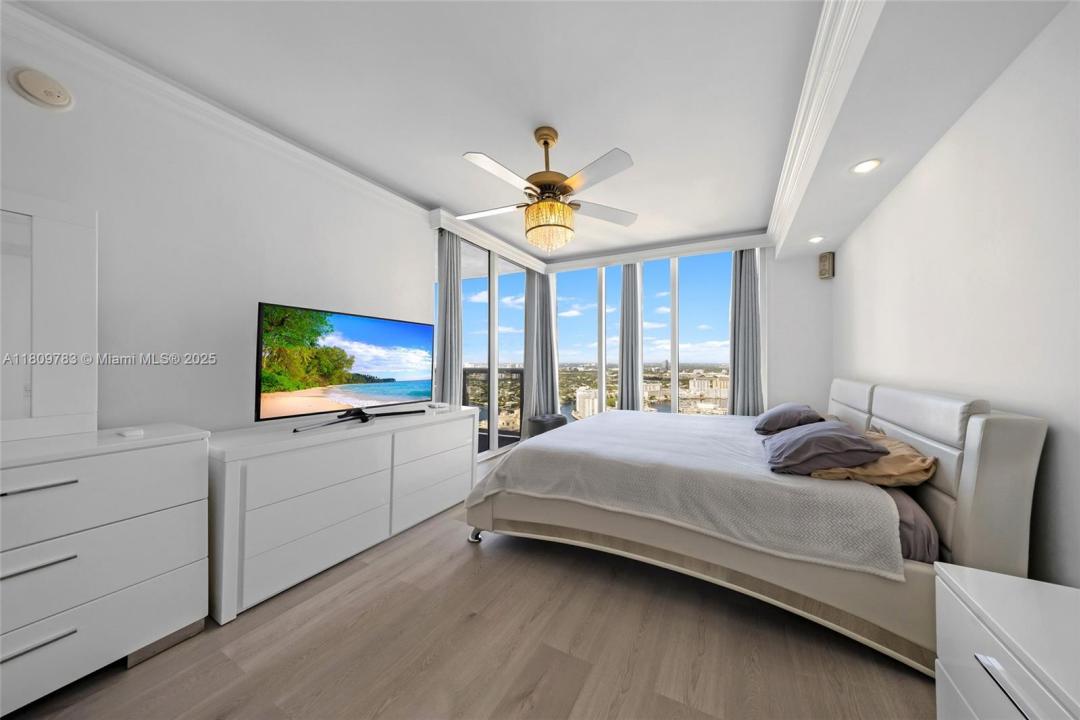 1800 S Ocean Dr 3607, Hallandale Beach, Florida 33009