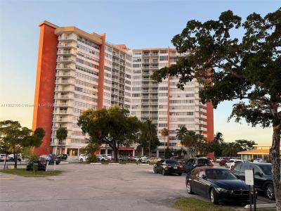 1301 NE Miami Gardens Dr 1025W, Miami, Florida 33179, USA