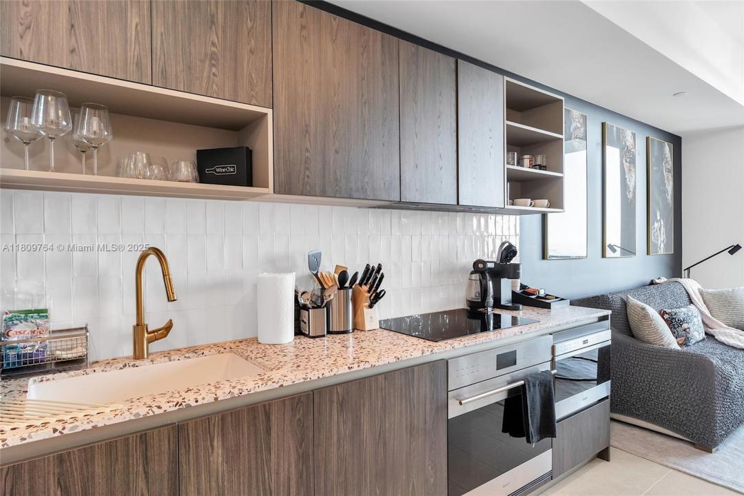 601 NE 1st Ave 4907, Miami, Florida 33132, Estados Unidos
