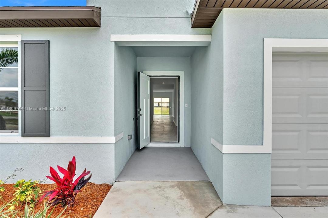 1130 SW Jericho Ave, Port St. Lucie, Flórida 34953, Estados Unidos