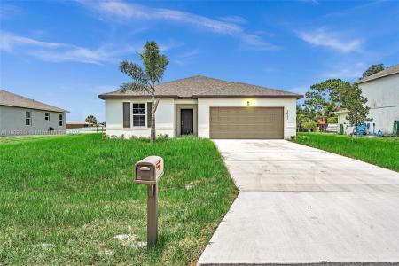 2033 SW Castinet Ln, Port St. Lucie, Florida 34953, USA