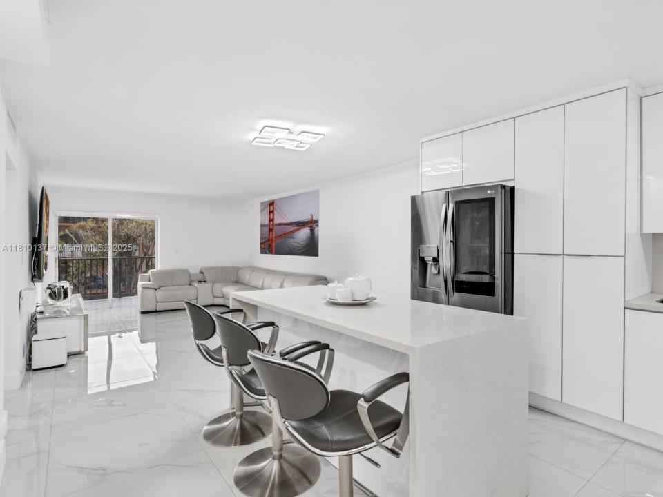 1890 W 56th St 1307, Hialeah, Flórida 33012, Estados Unidos