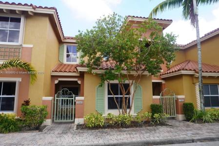 1083 SW 143 ave 1206, Pembroke Pines, Florida 33027, USA