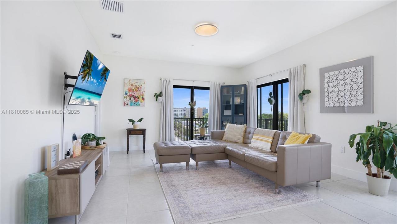 8301 NW 41st St B-404, Doral, Floride 33166, États-Unis