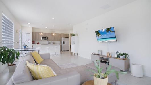 8301 NW 41st St B-404, Doral, Florida 33166, USA