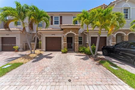 9285 SW 220th Ter, Cutler Bay, Florida 33190, USA