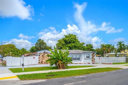 600 SW 10th St, Hallandale Beach, Florida 33009, USA