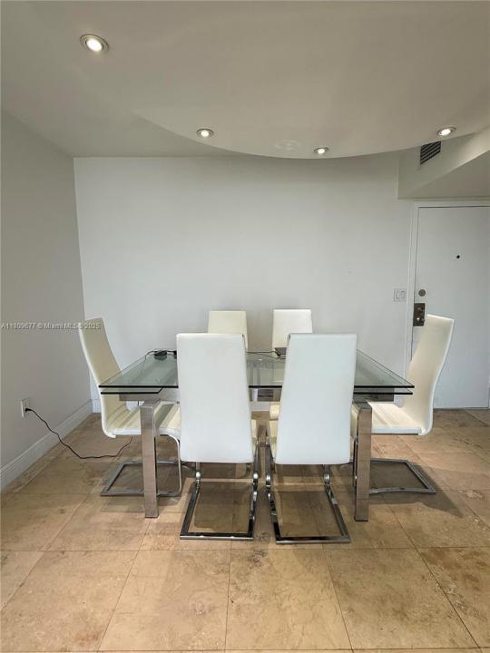 3375 N Country Club Dr 1004, Aventura, 佛罗里达州 33180, 美国