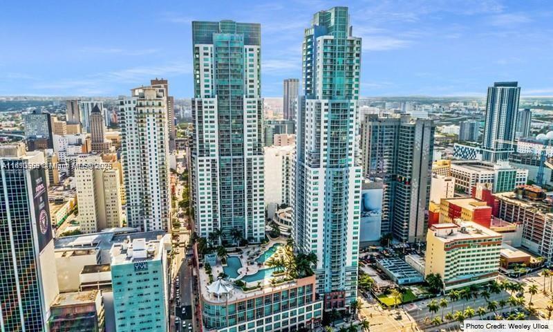 244 Biscayne Blvd 643, Miami, Floryda 33132, USA