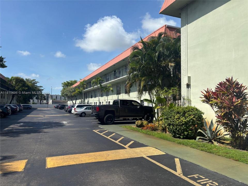 807 W Oakland Park Blvd G1, Oakland Park, Floride 33311, États-Unis