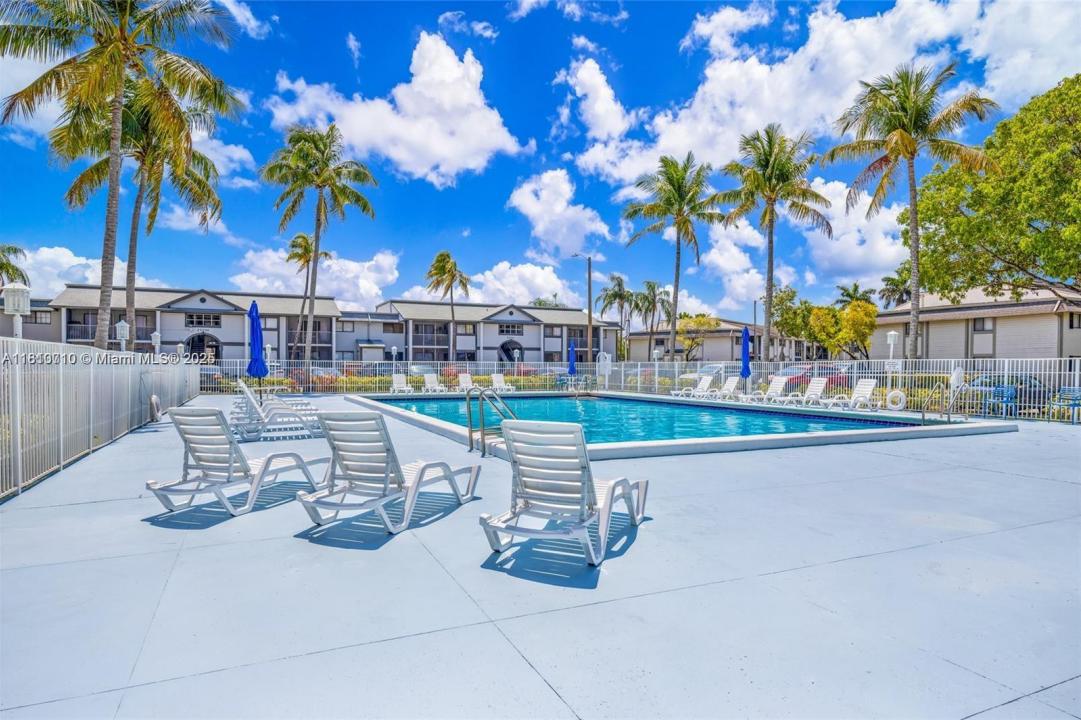 20760 NE 4th Ct 201, Miami, Флорида 33179, Соединенные Штаты