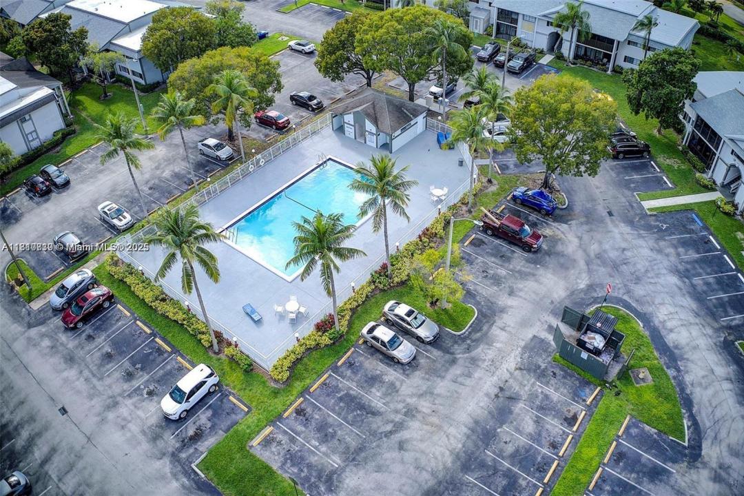 20760 NE 4th Ct 201, Miami, Флорида 33179, Соединенные Штаты