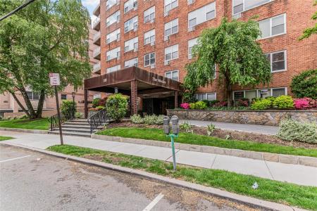 10 Old Mamaroneck Road, White Plains, Nueva York 10605, Estados Unidos