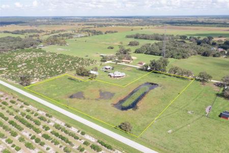 102 OLD STATE RD 8, Other City - In The State Of Florida, Florida 33960, USA