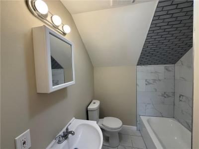 60 Whittier Avenue 3, Providence, رود ايلاند 02909, الولايات المتحدة