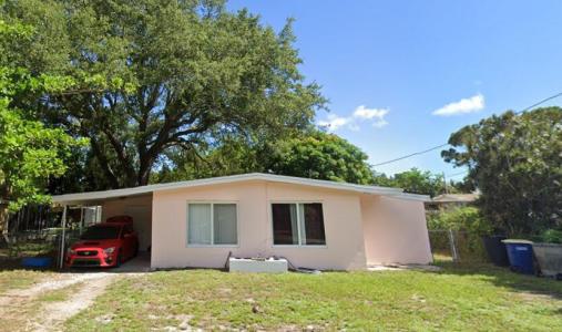 337 E Midway Road, Fort Pierce, פלורידה 34982, ארצות הברית של אמריקה 
