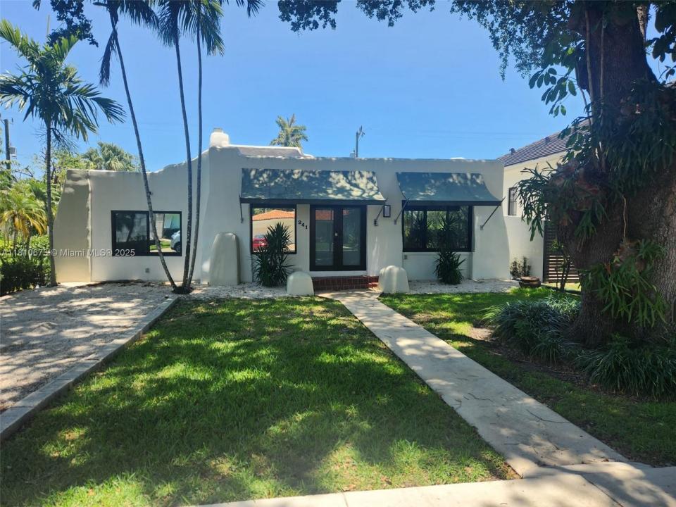 241 Palmetto Dr, Miami Springs, Flórida 33166, Estados Unidos