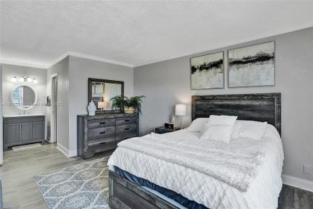 5100 Dupont Blvd 5N, Fort Lauderdale, Florida 33308, USA