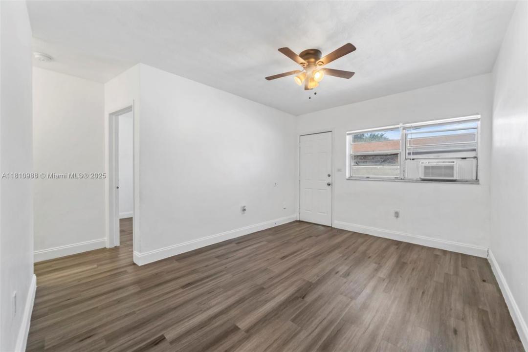 15940 NE 19th Ct 3, North Miami Beach, Floride 33162, États-Unis