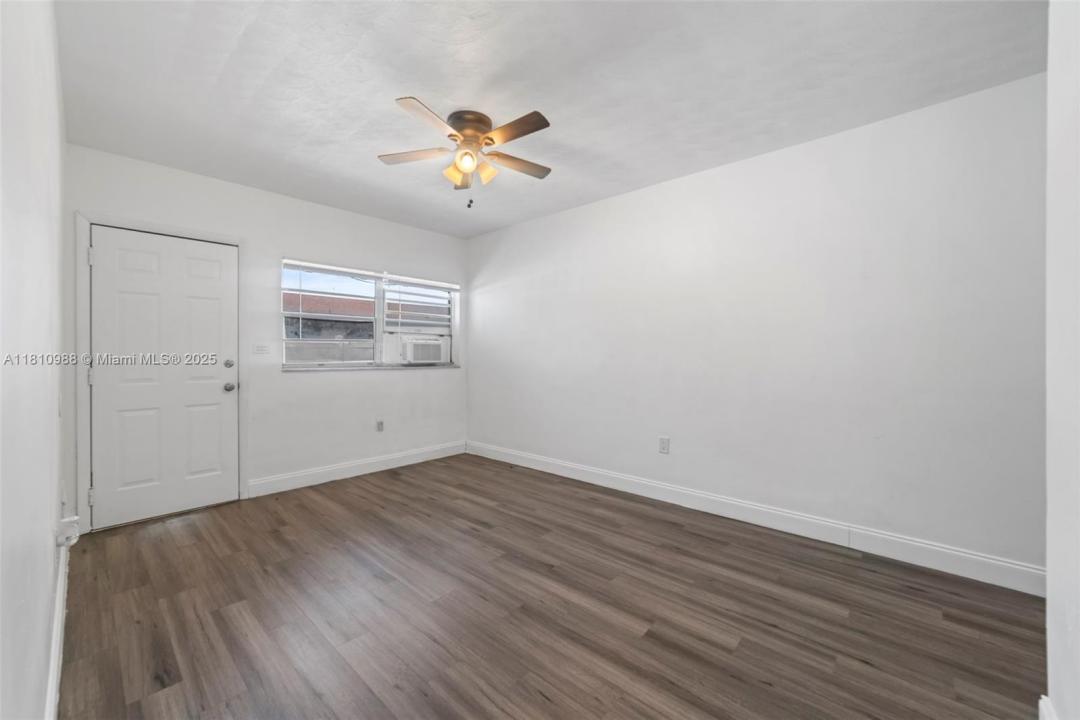 15940 NE 19th Ct 3, North Miami Beach, Floride 33162, États-Unis