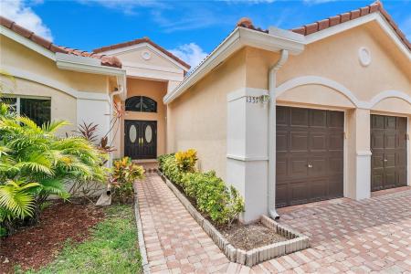 1357 Camellia Ln, Weston, Florida 33326, USA