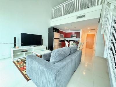 253 NE 2nd St 625, Miami, Florida 33132, USA