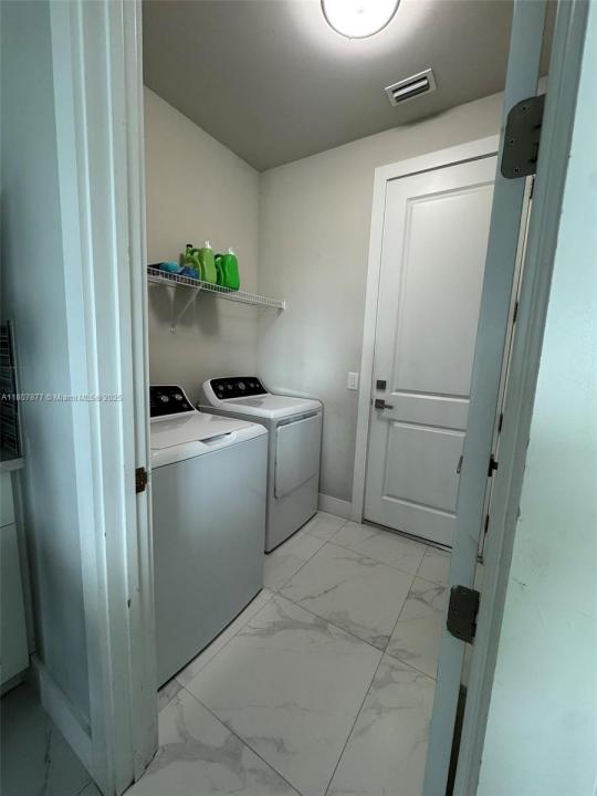 113 NW 38th Pl, Cape Coral, Florida 33993, HOA KỲ