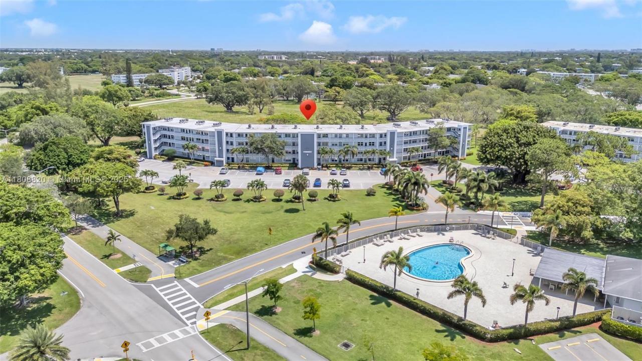 2002 Lyndhurst H 2002, Deerfield Beach, Florida 33442