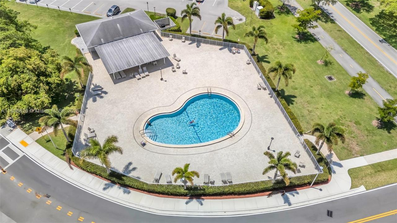 2002 Lyndhurst H 2002, Deerfield Beach, Florida 33442