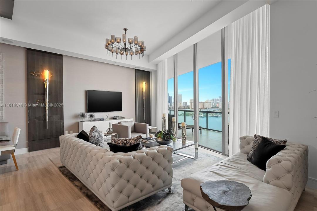 3250 NE 188th St UPH08, Aventura, Флорида 33180, Соединенные Штаты