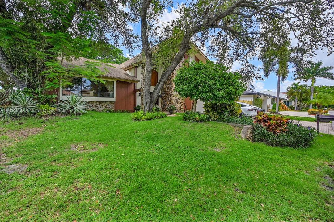 863 W Coco Plum Cir, Plantation, Florida 33324, Amerika Birleşik Devletleri