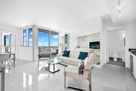 92 SW 3rd St 4806, Miami, Florida 33130, USA