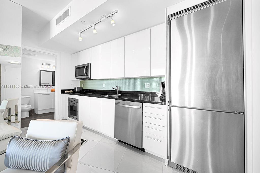 92 SW 3rd St 4806, Miami, פלורידה 33130, ארצות הברית של אמריקה 