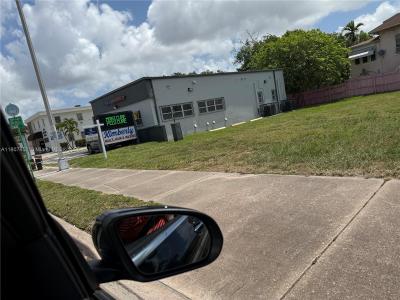 1953 SW 27th Ave, Miami, Florida 33145, USA