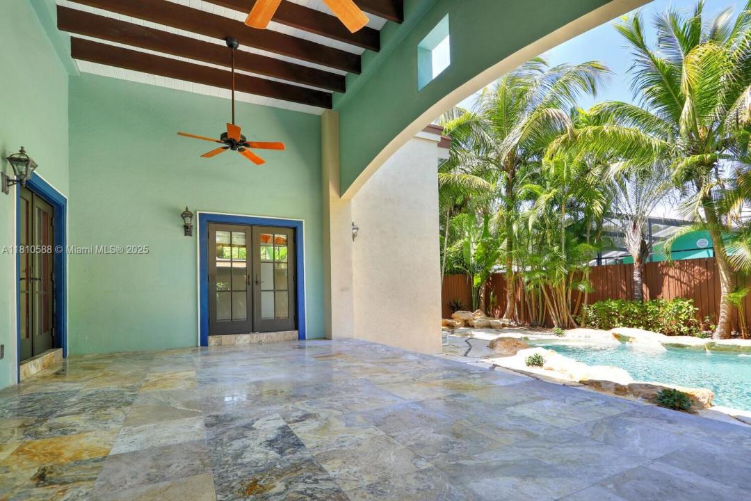 2527 Inagua Ave, Coconut Grove, Florida 33133