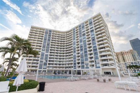 3180 S Ocean Dr 619, Hallandale Beach, Florida 33009, USA