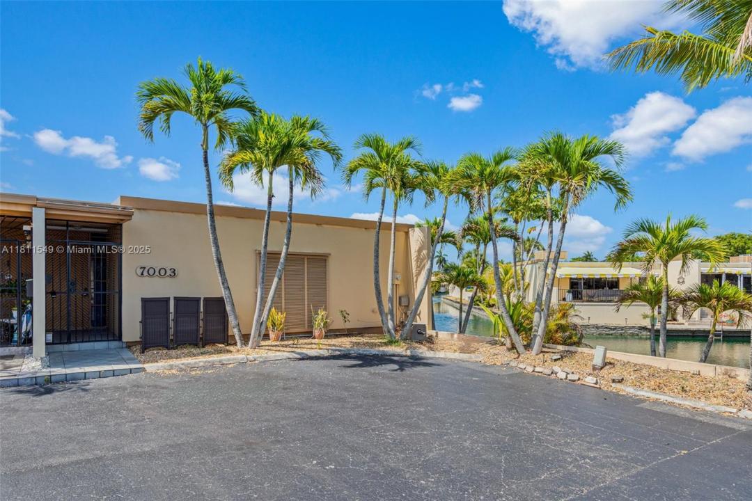 7003 Crown Gate Ct, Miami Lakes, Floride 33014, États-Unis