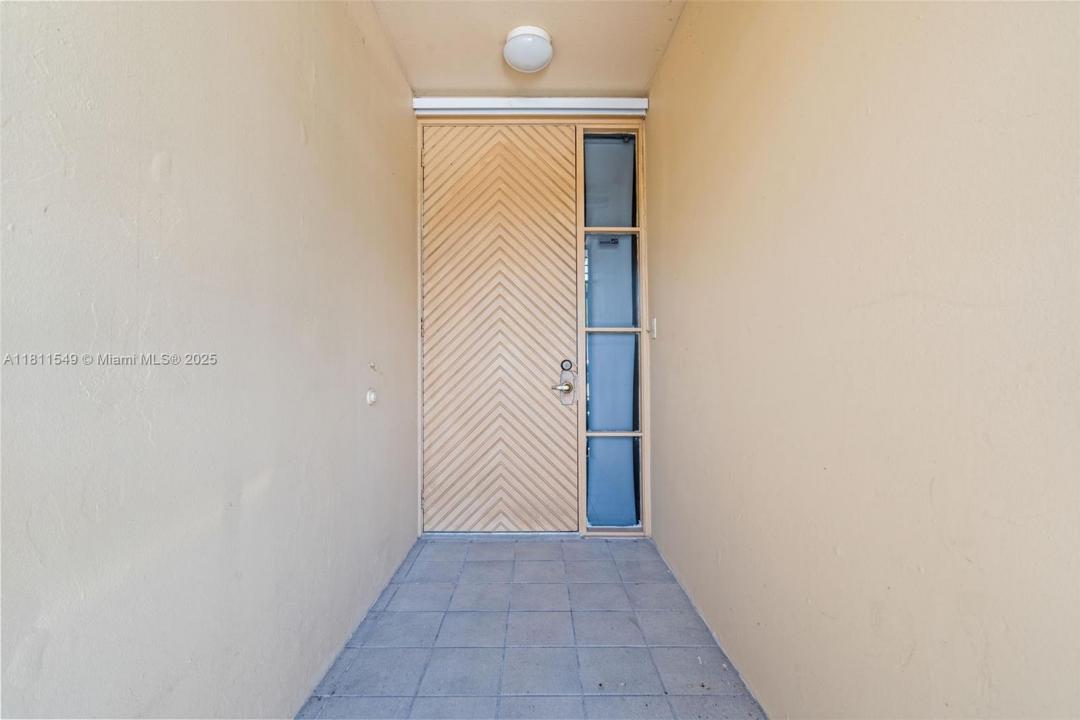 7003 Crown Gate Ct, Miami Lakes, Floride 33014, États-Unis
