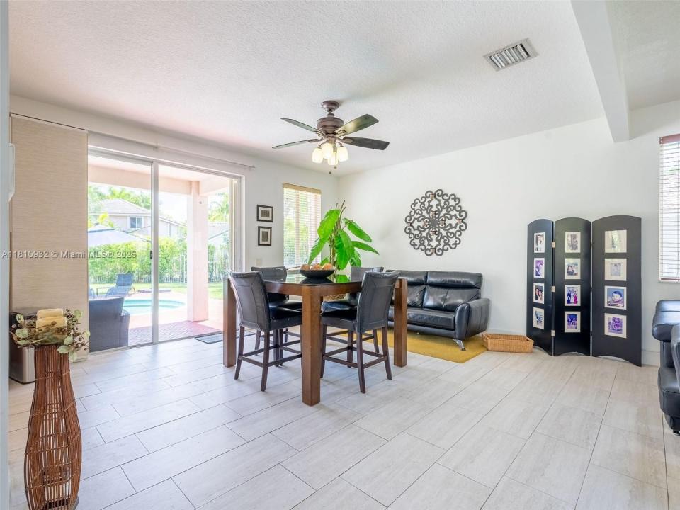 1030 Bamboo Ln, Weston, Flórida 33327, Estados Unidos