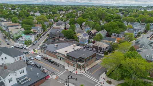 283 Broadway Avenue, Newport, RI 02840, USA