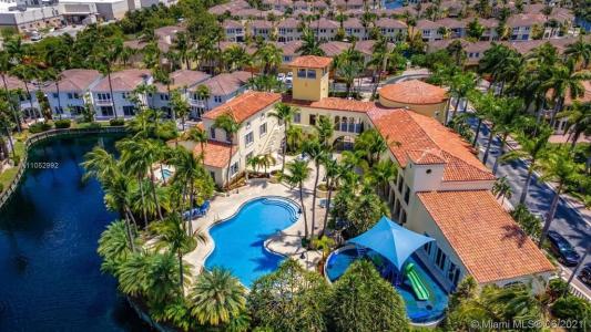 20824 NE 30th Pl, Miami, Florida 33180