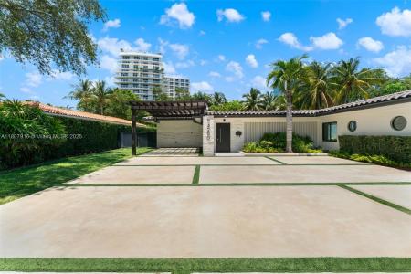 4250 Bay Point Rd, Miami, Florida 33137, USA