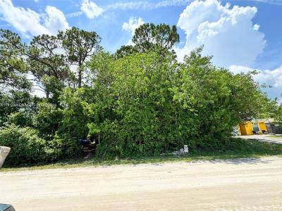 1225 SW 12th Ct SW, Vero Beach, Florida 32962, USA