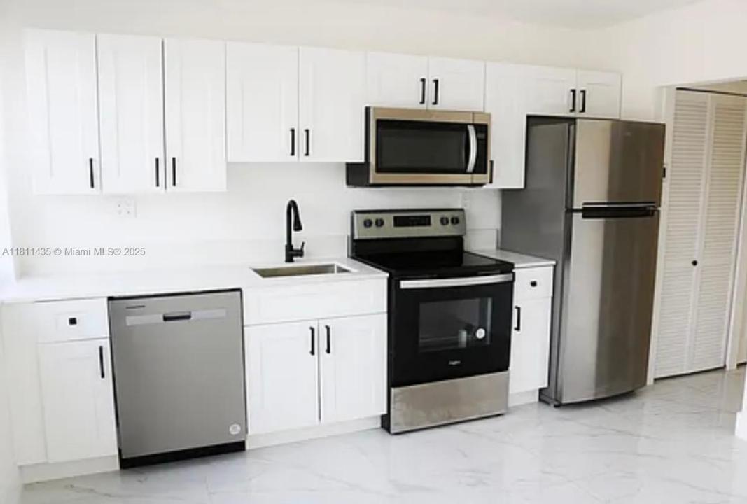 1237 NW 33rd Ave, Miami, Floride 33125, États-Unis