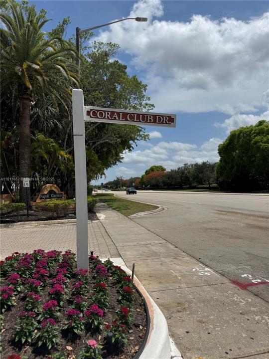 905 Coral Club Dr 905, Coral Springs, Florida 33071, Estados Unidos