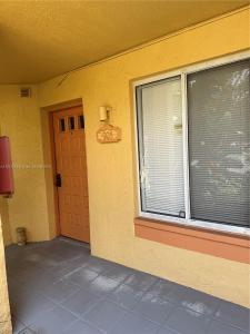 905 Coral Club Dr 905, Coral Springs, Florida 33071, USA