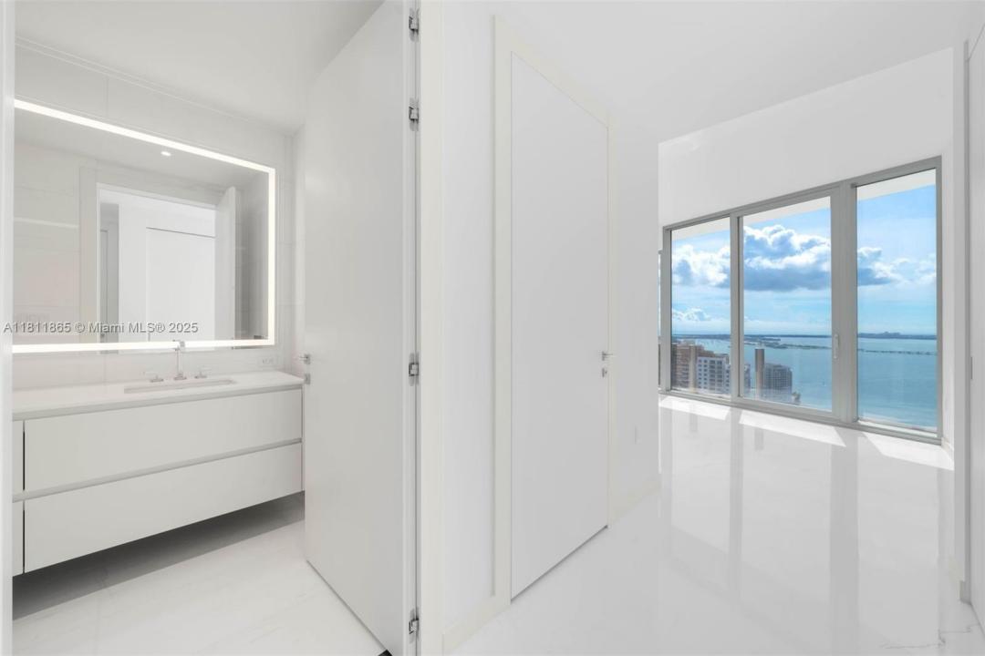 300 Biscayne Blvd Way 3606, Miami, Floride 33130, États-Unis