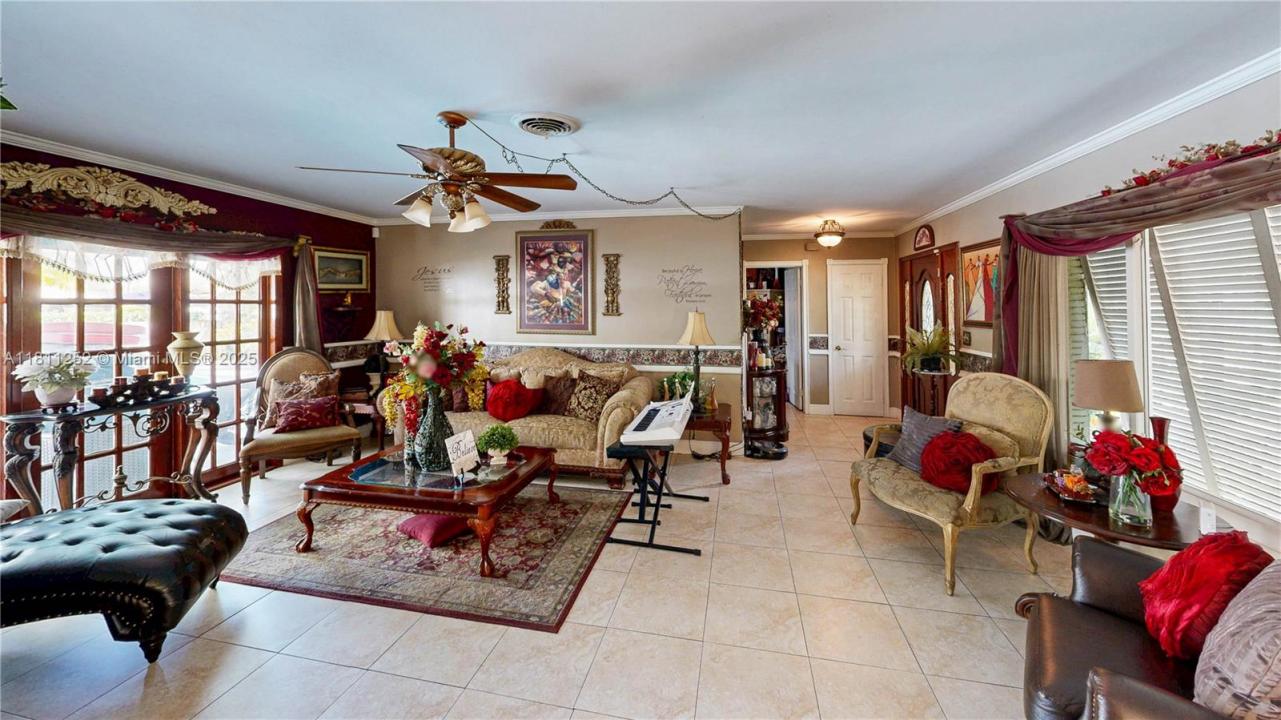 9821 SW 157th Ter, Miami, פלורידה 33157, ארצות הברית של אמריקה