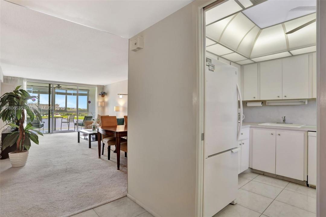3091 N Course Dr 502, Pompano Beach, Florida 33069, Stati Uniti
