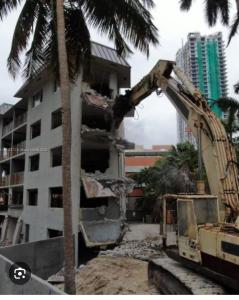 0000 NE 3 Ct., North Miami, Floryda 33138-5342, USA